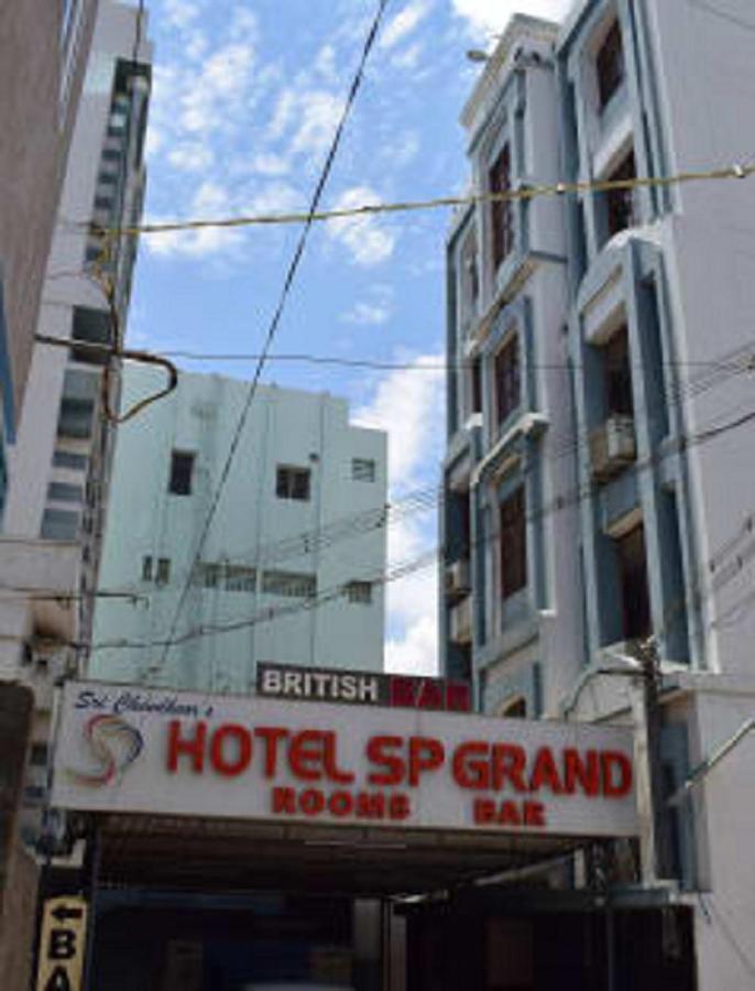 Hotel Sp Grand Karur  Exteriér fotografie